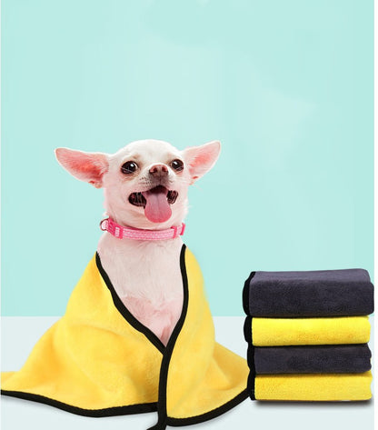 The Super Soaker Pet Towel – Fast-Drying Microfiber Towel for Dogs and Cats