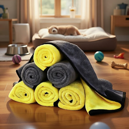 The Super Soaker Pet Towel – Fast-Drying Microfiber Towel for Dogs and Cats