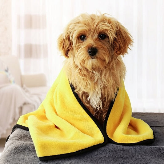 The Super Soaker Pet Towel – Fast-Drying Microfiber Towel for Dogs and Cats